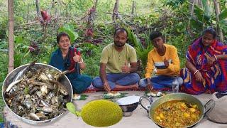 নদীর থেকে টাটকা মাছ ধরে রান্না করে খাওয়া | Fishing and cooking | Green Jackfruit & Fish curry