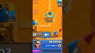 ROBOT F*CKS Clash Royale or 1 YEAR KID? #shorts#short