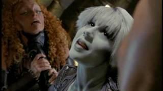 Tiny Brains - Farscape Favorite Chiana Scenes