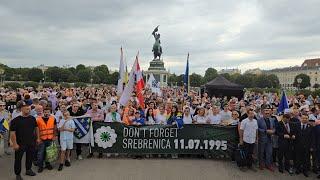 Dolazak kolone Marša Mira  na  glavno odredište, bečki "Heldenplatz" 07.07.2024 god.