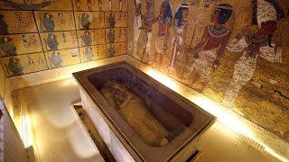 Could Queen Nefertiti be hidden behind King Tut's tomb?