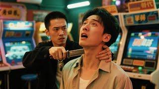 [Multi SUB] （全集）他靠系统玩游戏机回回赢钱，不料下一秒就有人把刀架在他脖子上威胁他给钱，他该怎么办？#最火短剧推荐 #MiniDrama #精彩大陆短剧
