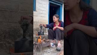 Subhe uthte hi pehela kaam #nehabisht #minivlog #cooking #viral #uttarakhand #pahadi #villagelife