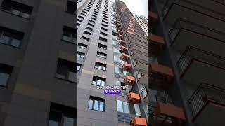 #жксколковский Зачем так монтировать? Сломали конструктив фасадного остекления. ТЕРРИТОРИЯ ОКОН.