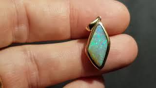 14K Yellow Gold Opal Pendant in Brisbane Museum