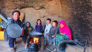 Documentary Cave Dwelling in the Village / 2000 Years of Rural Life