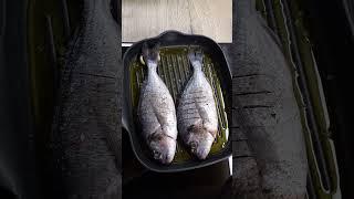 Pan fried Sea Bream fish, a delicious and quick lunch #shorts