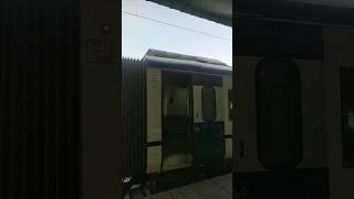 Vande Bharat Express automatic Door close  #indianrailways #viralshort #shorts #ytshorts #viral