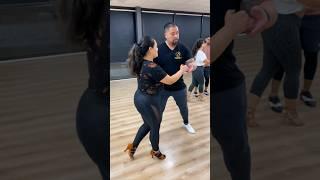 Level 3 salsa pattern on Monday's in Dallas, Tx #bachatalessons #salsa #dfw #dance #clasesdebaile