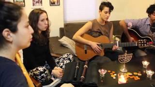 Banu Choshech -- Banot and Noah Aronson