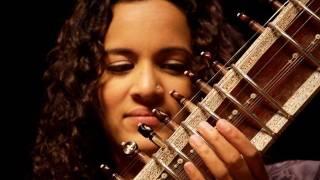 Anoushka Shankar plays 'Pancham Se Gara'