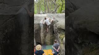 Graviton 7A - Roche aux Sabots - Fontainebleau Bouldering