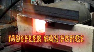 HOW TO MAKE A GAS FORGE - OUT OF HALF A MUFFLER