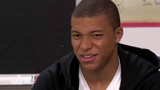 Kylian Mbappe says he's Christian Kylian Mbappe dit qu'il est chrétien dans l'émission "Au tableau!"