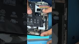 IPhone 11 Pro Max battery remove #shortsclip#shortscraft#youtube#youtuber#subscribe#shortsadoptme#sh