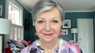 Tricia's Sun-kissed Summer Makeup Tutorial - Look Fabulous Forever