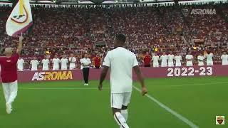 Roma fans welcome Gini Wijnaldum in the Olimpico