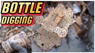 Digging Antique Bottles In A Pit Along An Old Train Track Bed Looking For Treasure & Easy Money ©