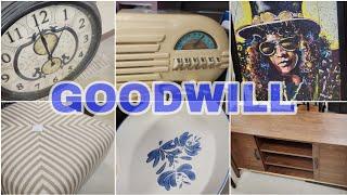 SHOP WITH ME AT GOODWILL| AMAZING HIDDEN GEMS!!