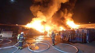 Großbrand in der Billstraße in Hamburg Rothenburgsort