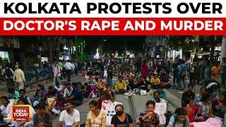 Doctors Stand In Solidarity For Abhaya | Kolkata Protests Over Doctor's Rape and Murder