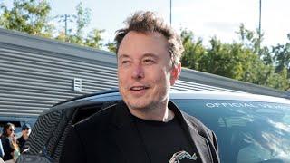 Musk Slams Marxist Starmer!