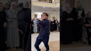 Красивая чеченская #свадьба #ловзар #чеченцы #ловзарг