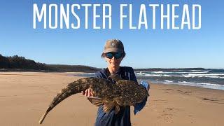 HUGE FISH lurking in the shallows (94cm flathead!)