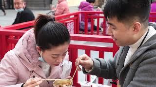 Mid Street Encounter 遇见·中街 【Looking China 看中国】