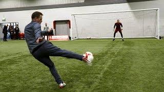 60 Second Volley Challenge | McManaman v Owen v McAteer