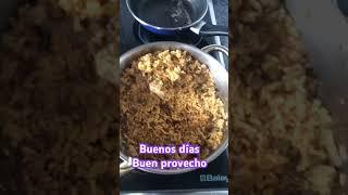 Quien se puedes resistir a un moro de guandules con pollo asados