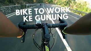 B2W ( bike to work indonesia ) Pakai Road Bike Strattos S4 ditemenin S7 dan Giant MTB