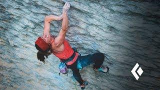 Babsi Zangerl: Sending Speed Intégrale (9a)