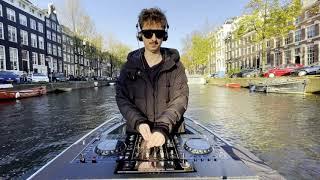 Copini playing  'The Fool' @ Amsterdam canals