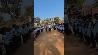 रा.उ. प्रा. वि. सेवानगर में अध्ययनरत नन्हे मुन्हें बालकों द्वारा नागर सर का शानदार रॉयल स्वागत 🫡
