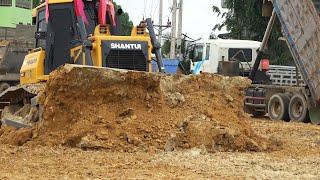 Incredible Dozer Heavy Equipment Pushing Dirt with Powerful Unloading Dirt Dump Truck at Work