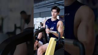 No distractions, addicted to exercise Huang Dasheng ( 黄大圣 ) #boyfriendpower #gym #fullaura #fitness