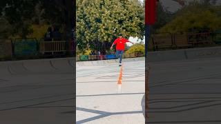 1 leg zigzag#hamzaskater #ayazskatingclub #skating #shortsvideo #viralvideo