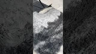 grey fur rug scraping satisfying #shorts #oddlysatisfying