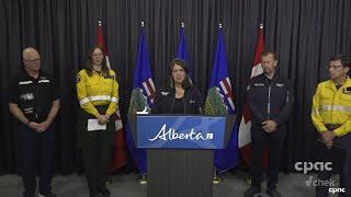 Rob Shaw: Alberta's premier faces criticism of underpreparedness on wildfire response