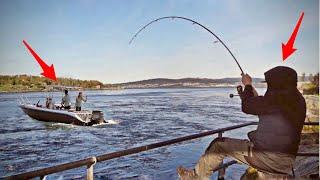 Angler wehrt sich gegen Bootsfahrer - Krieg auf dem Wasser !