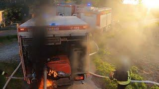 [Feuerwehr brennt] TS einer Werkfeuerwehr geht während einer Übung in Flammen auf.