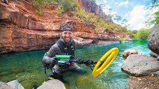 Exploring Arizona's HIDDEN Desert OASIS!! (underwater Finds)