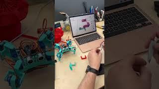 Programmable Quadropod Spider Robot for Children / Enjoy Robotics