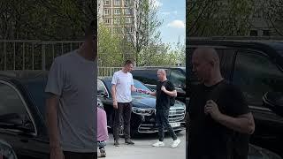 + 1 ДОВОЛЬНАЯ СЕМЬЯ