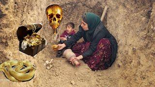 The fate of the treasure: Mitra, a charming nomadic girl