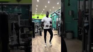 COACH SPORTIF | 4 MINUTES CARDIO ET RENFORCEMENT MUSCULAIRE ️