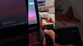 طريقة عرض شاشة اللابتوب عل شاشة التلفزيون بدون كابلات