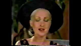 Cyndi Lauper "Live in Paris" Interview (1987)