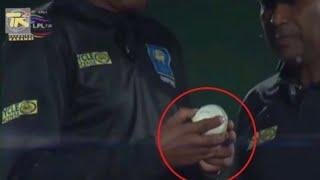 Andre Russell has broken a ball |Russell hard hitting|  Very rare in cricket 